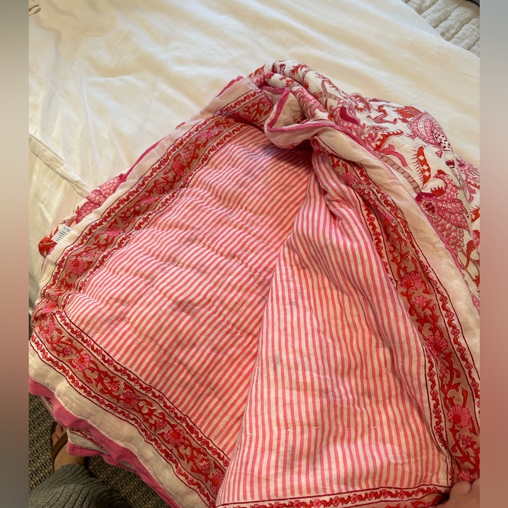 Roller Rabbit Amanda Quilt - Full / Queen - Picture 4 of 4